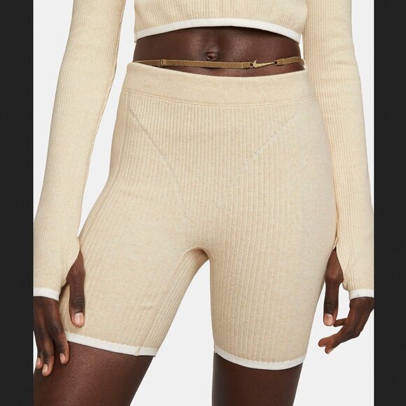 🔥 Jacquemus x Nike size XL Thigh Shorts Pearl Color - Picture 1 of 8